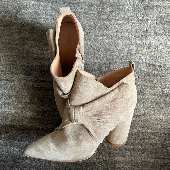 Sigerson Morrison Shoes - Sigerson Morrison twist booties - Women’s 8